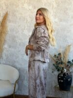 IMG-c7b6c22ccd7c6c87a1ecc47891a66bd1-V