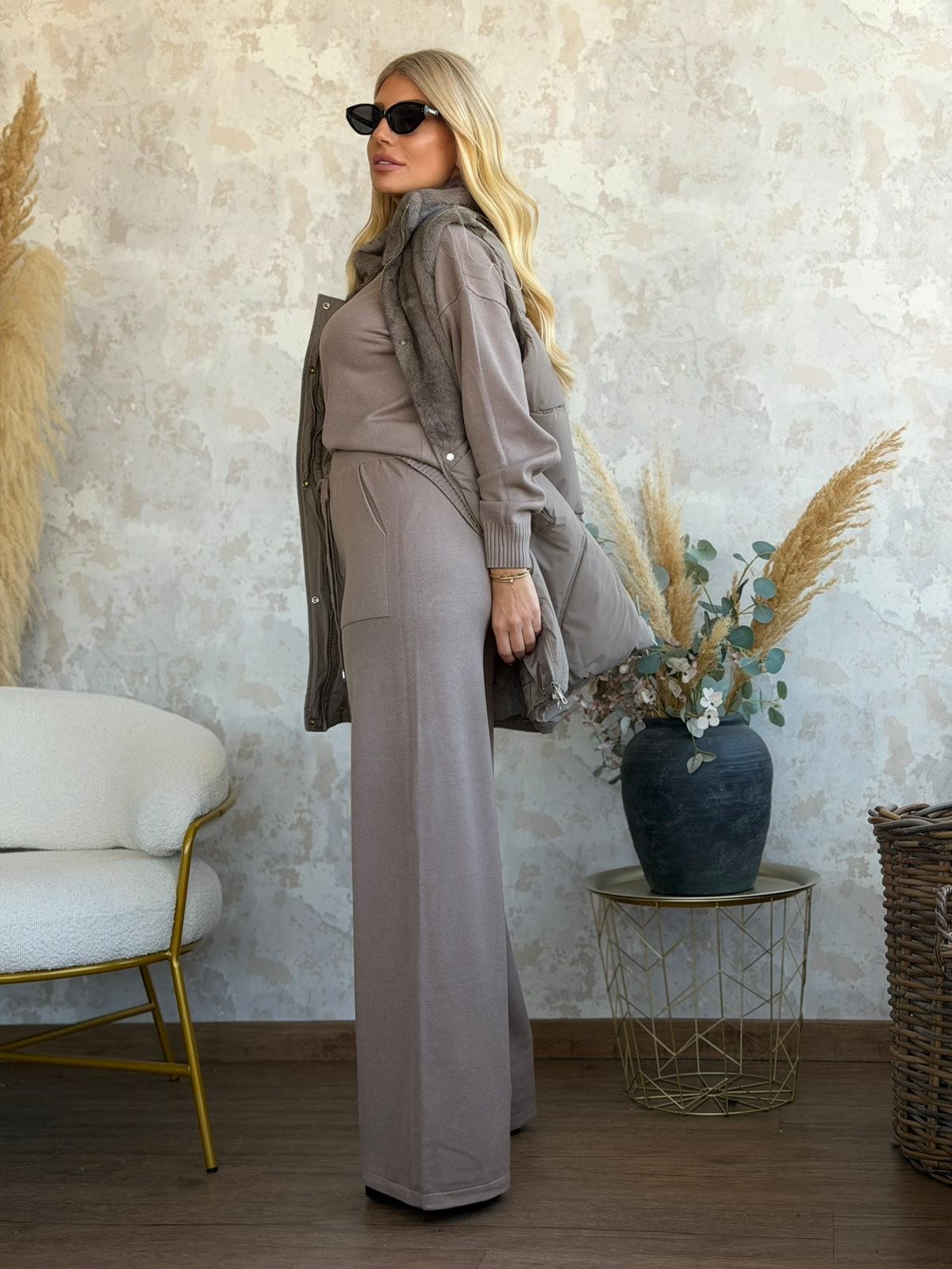 IMG-6c17c769e41bd5e723871cf5908fab40-V